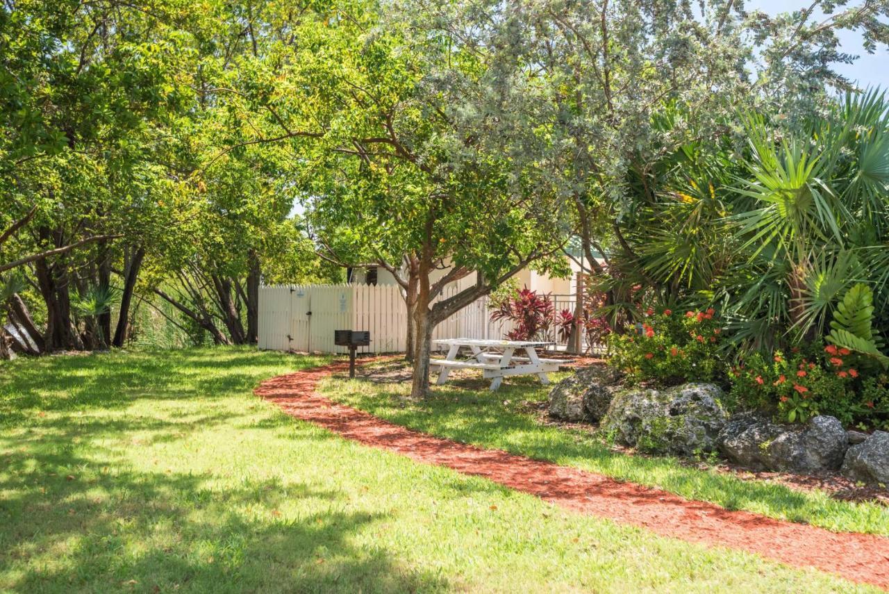 Sunrise Suites Jamaica Suite #102 Cayo Hueso Exterior foto